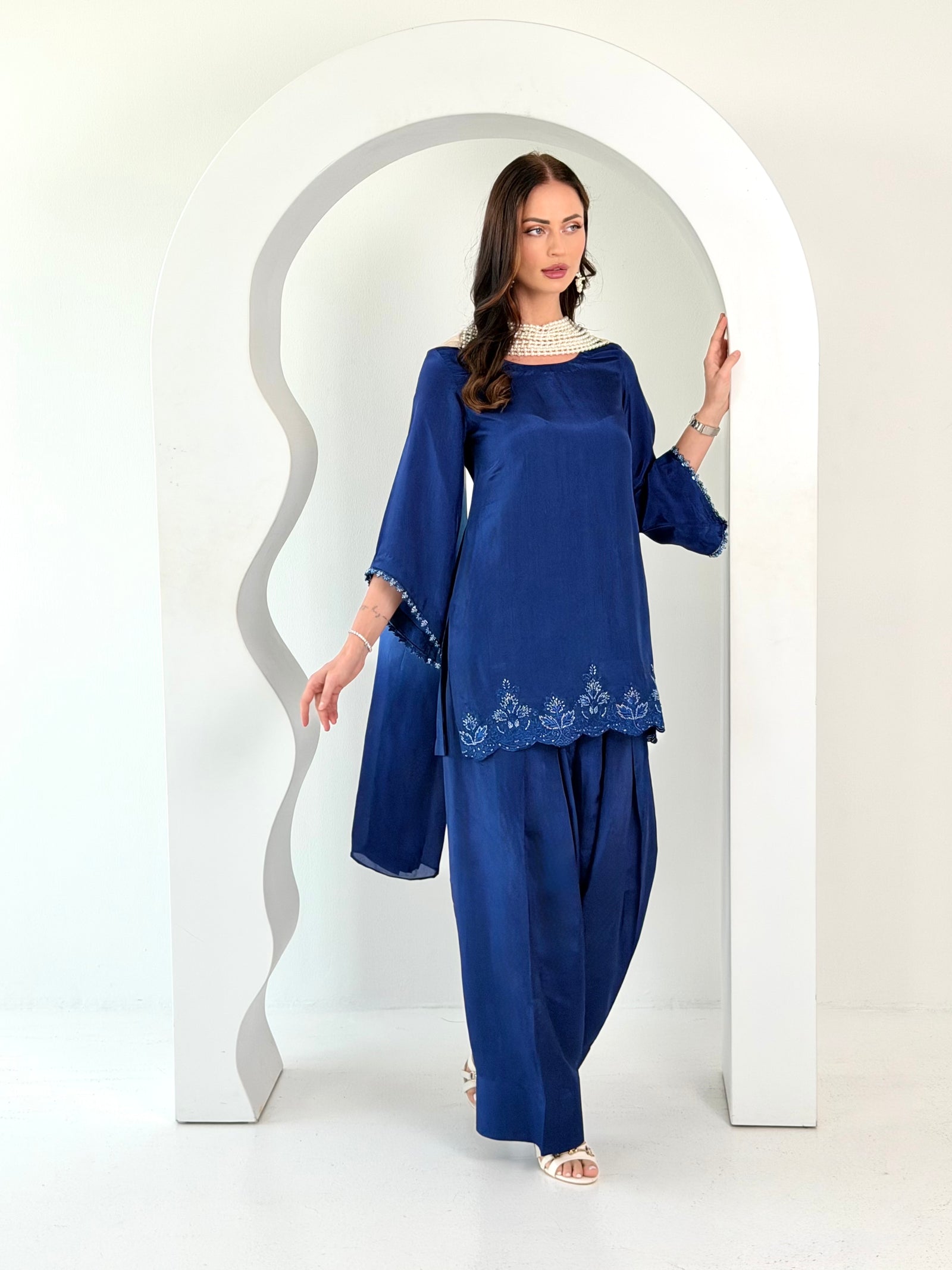Blue Pakistani suit with ombré chiffon dupatta